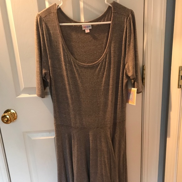 LulaRoe Nicole dress - Picture 1 of 2
